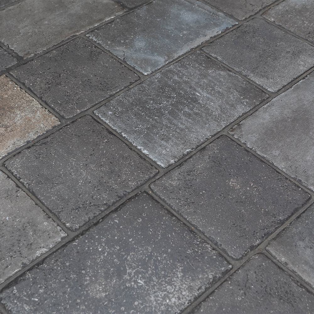 Italian Porcelain 18mm Thick 8x8 Nero KONFORT