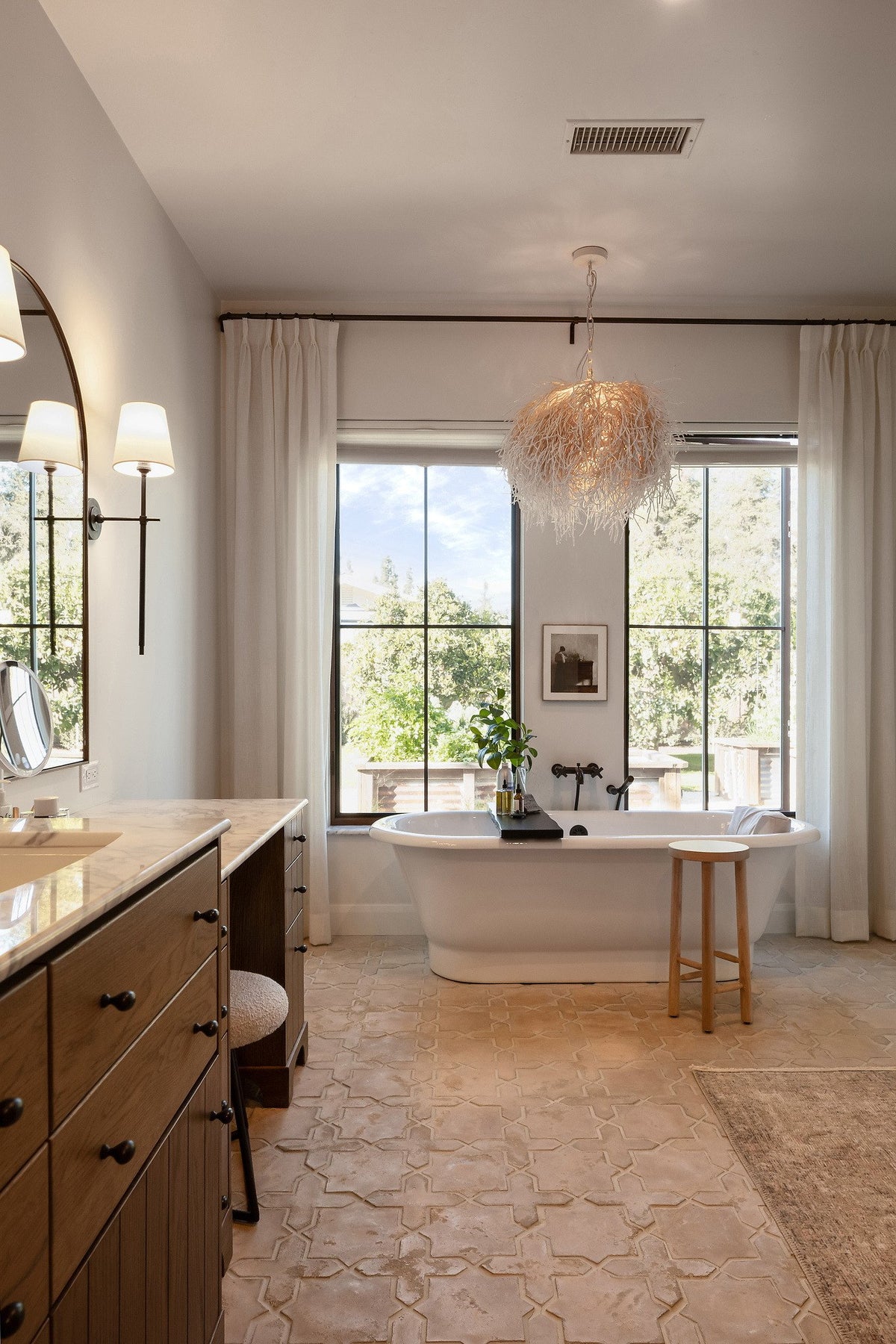 Vanity run toward the tub
