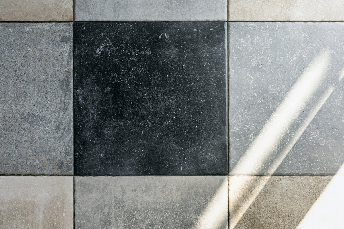 Grigio, Nero and Crema porcelain detail