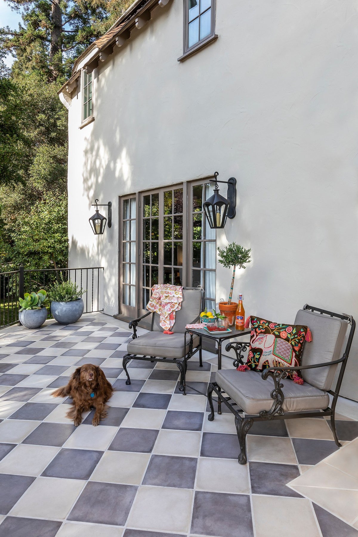 Terrace along the house wall