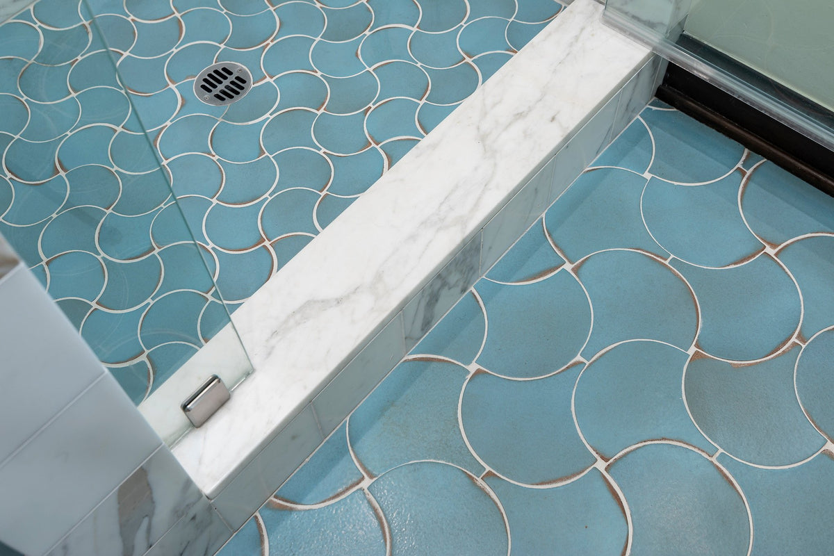 Shower curb and Conche floor
