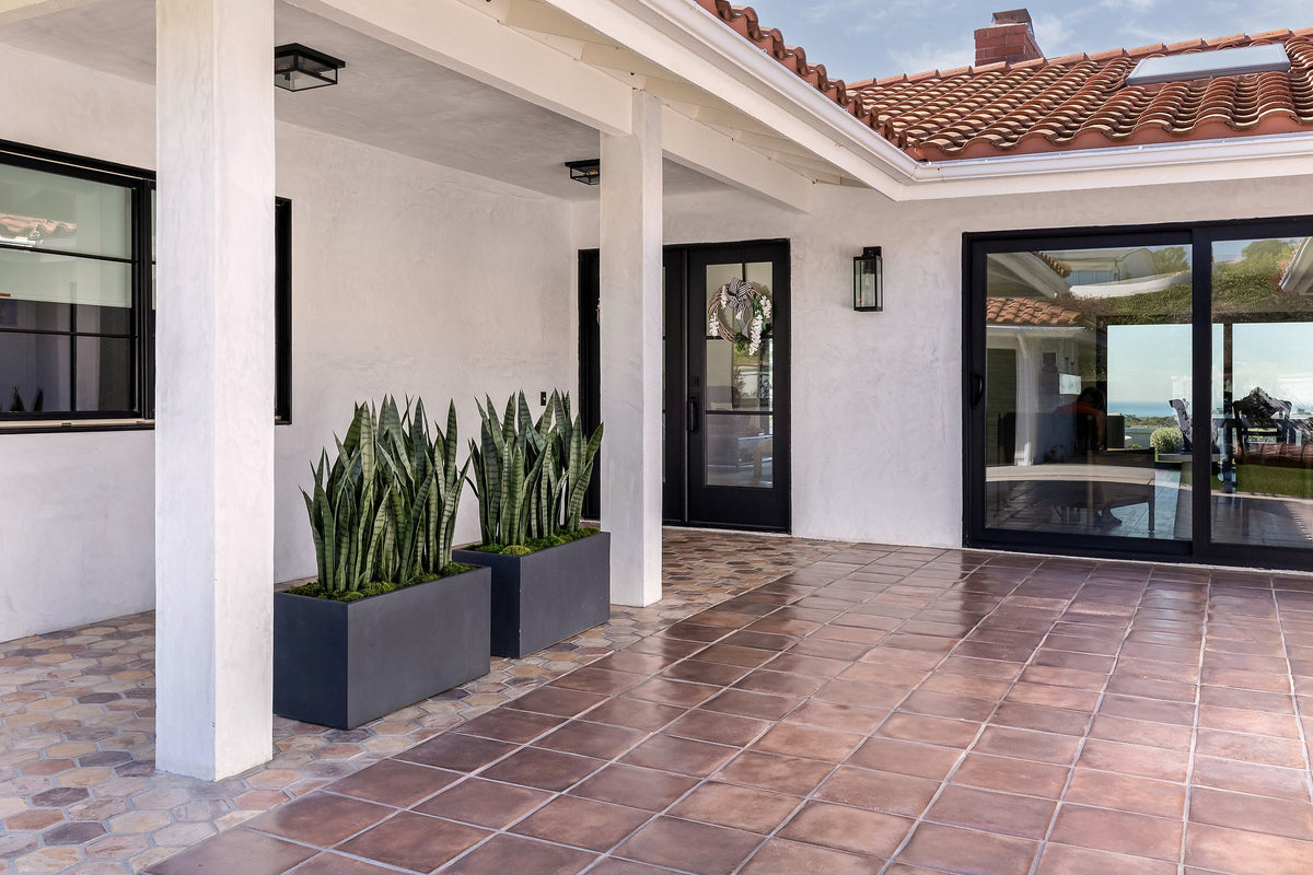 Covered porch in Cotto Dark 12x12