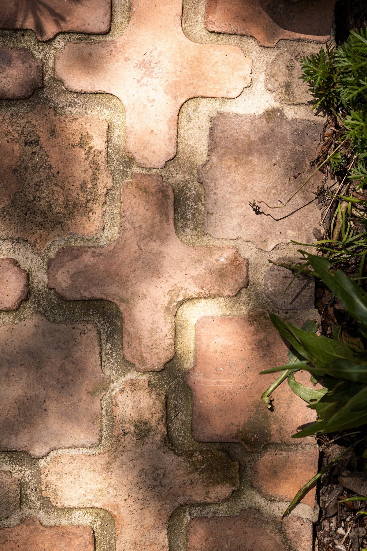 Close-up of handcrafted Arabesque tile