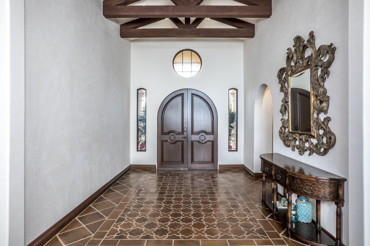 Entry hall with Arabesque concrete floor