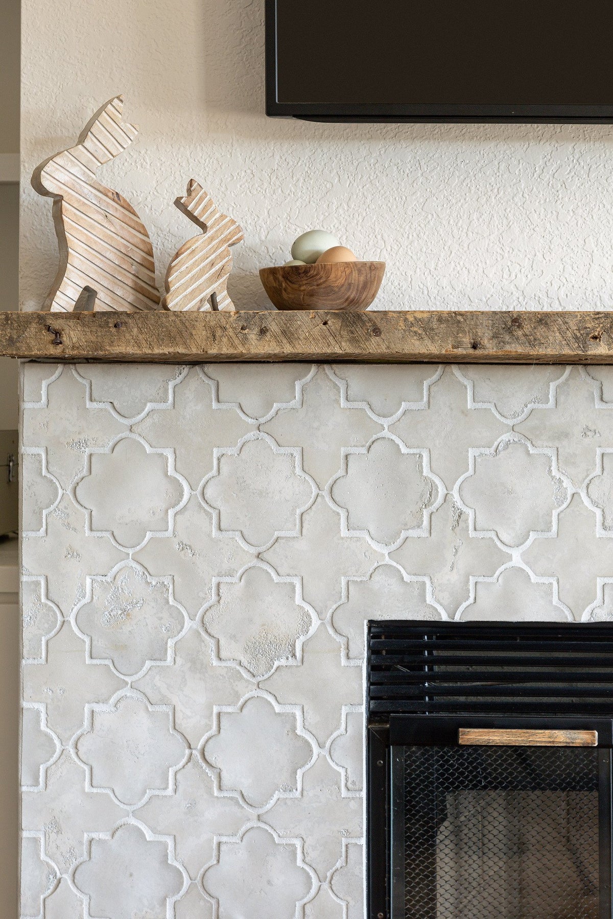 Arabesque 8C beside the firebox