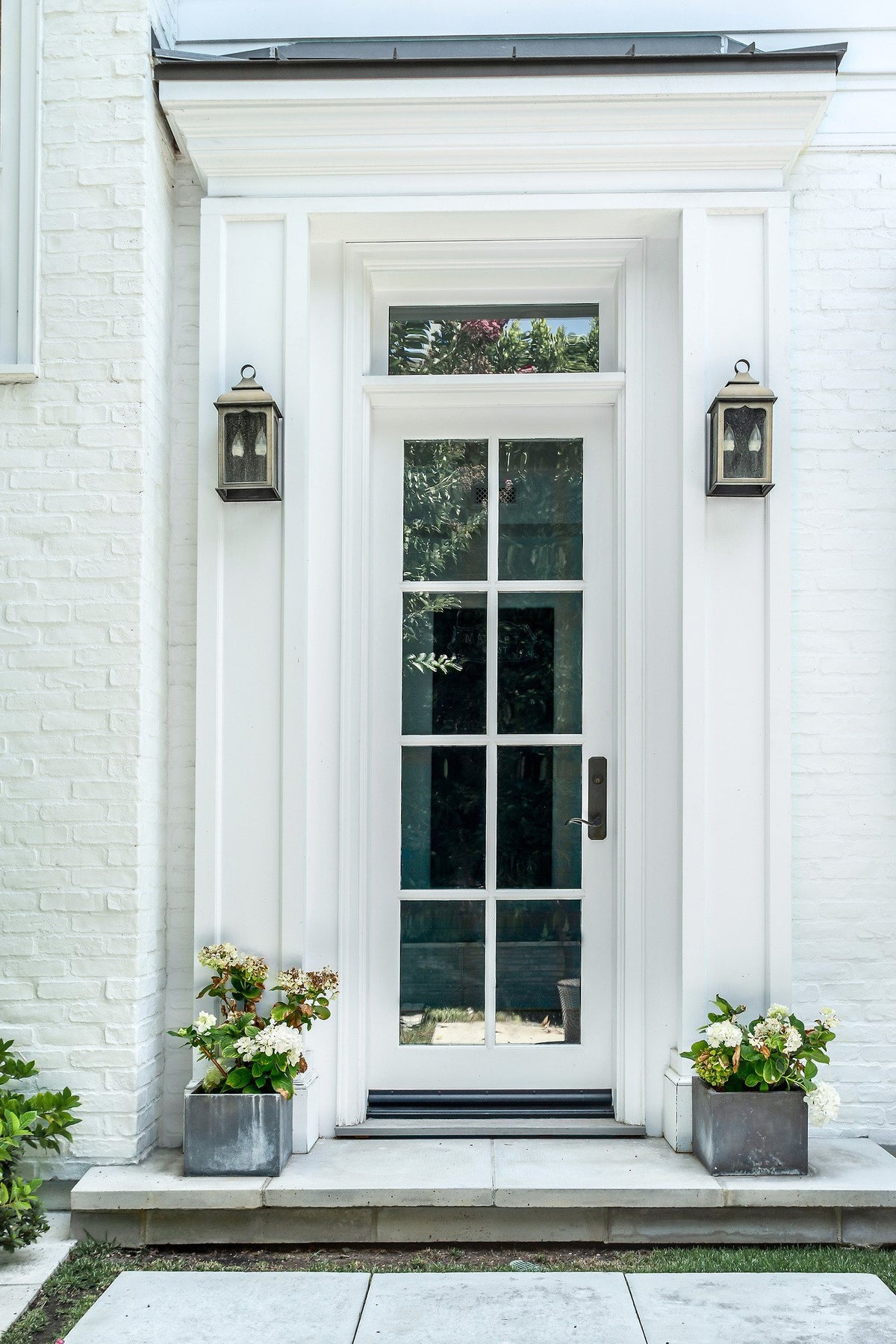 Side door with painted thin brick