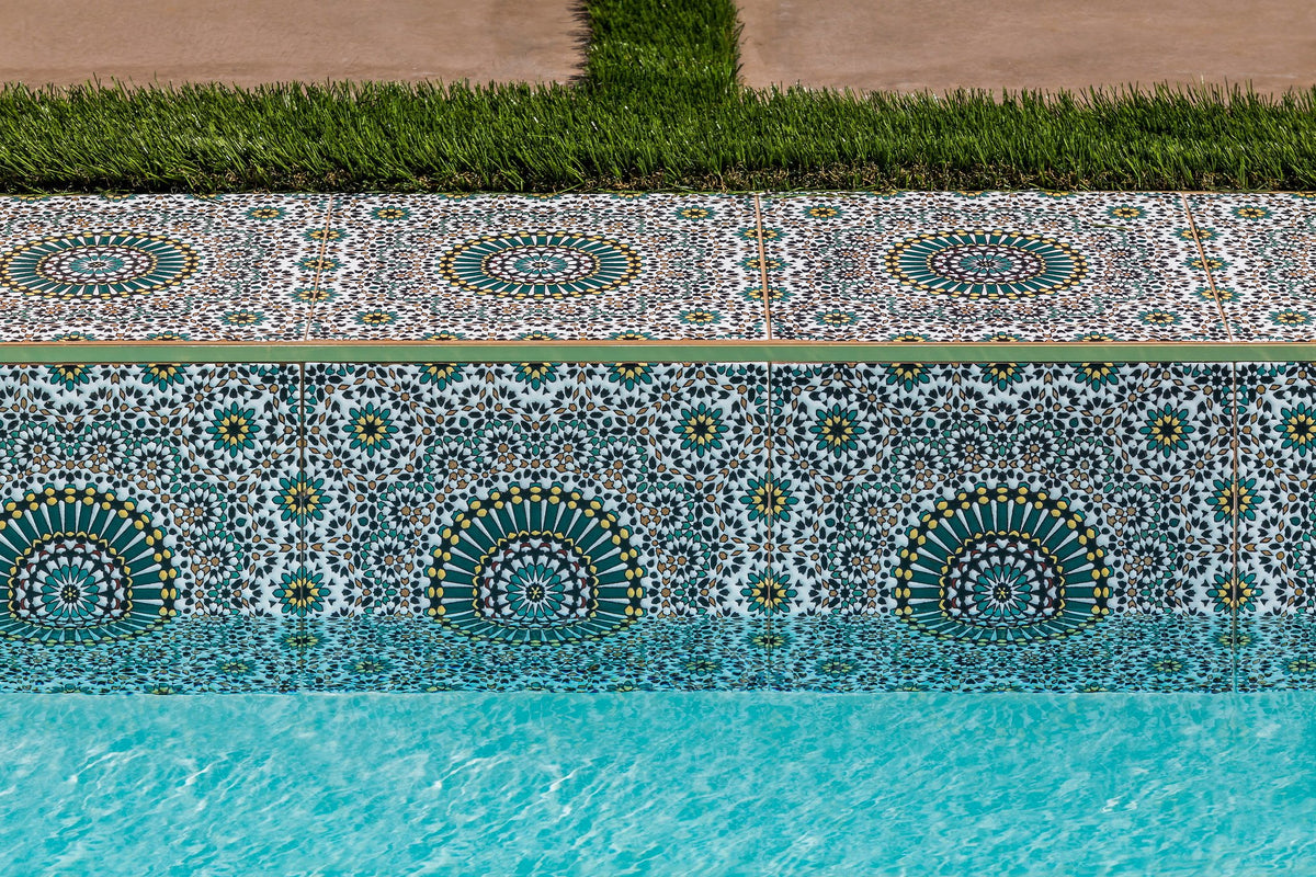 Medallion deco tile at the waterline