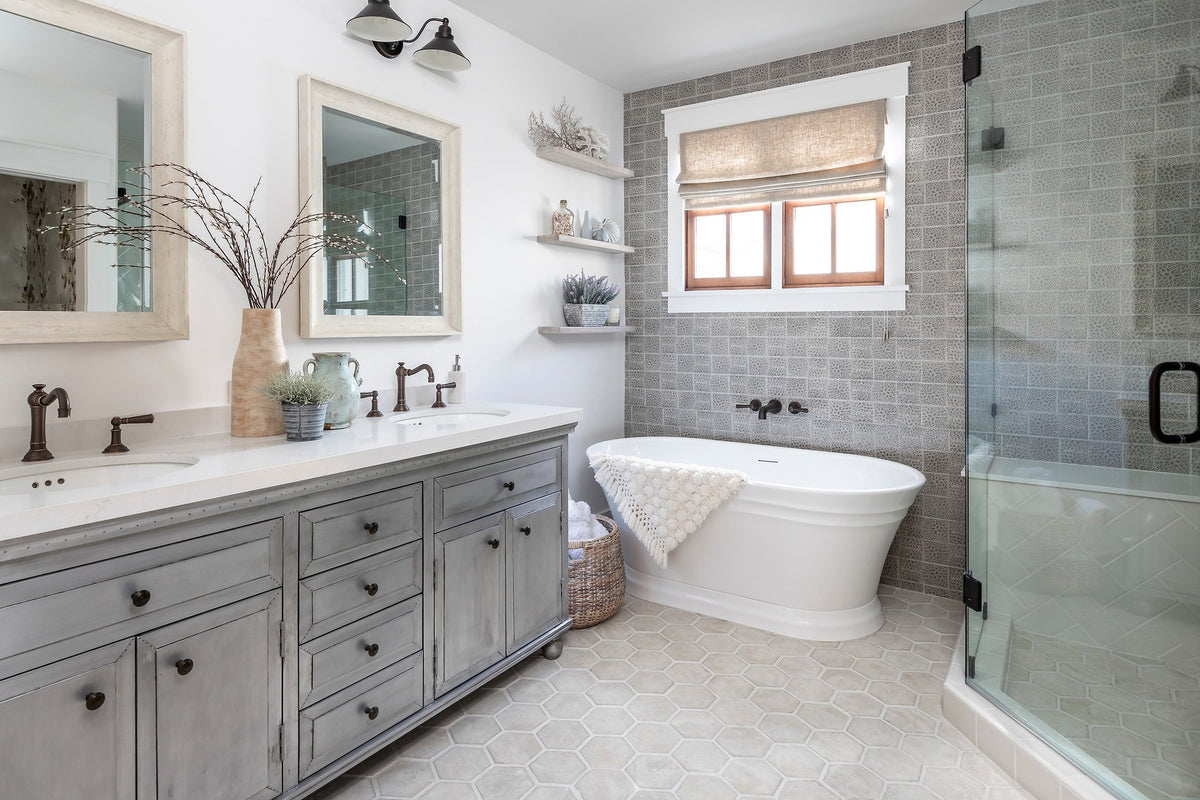Bathroom with Artillo hexagon floor