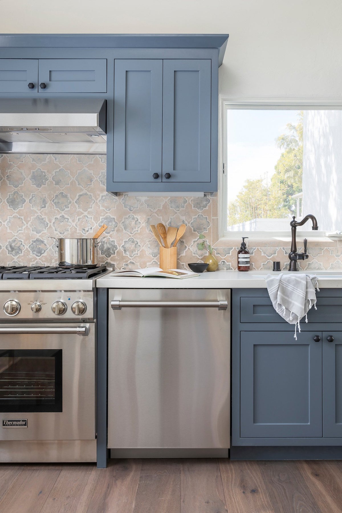 Backsplash beside the window