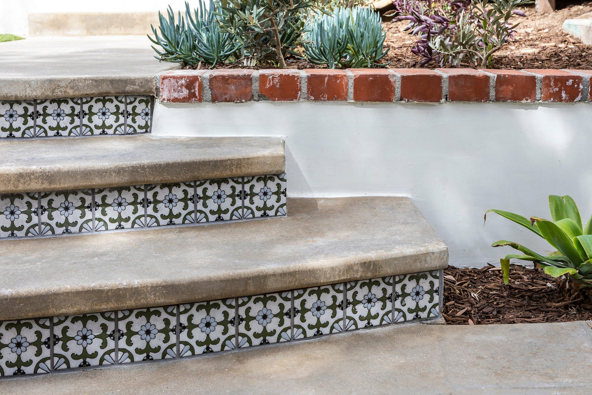 Garden steps with deco risers