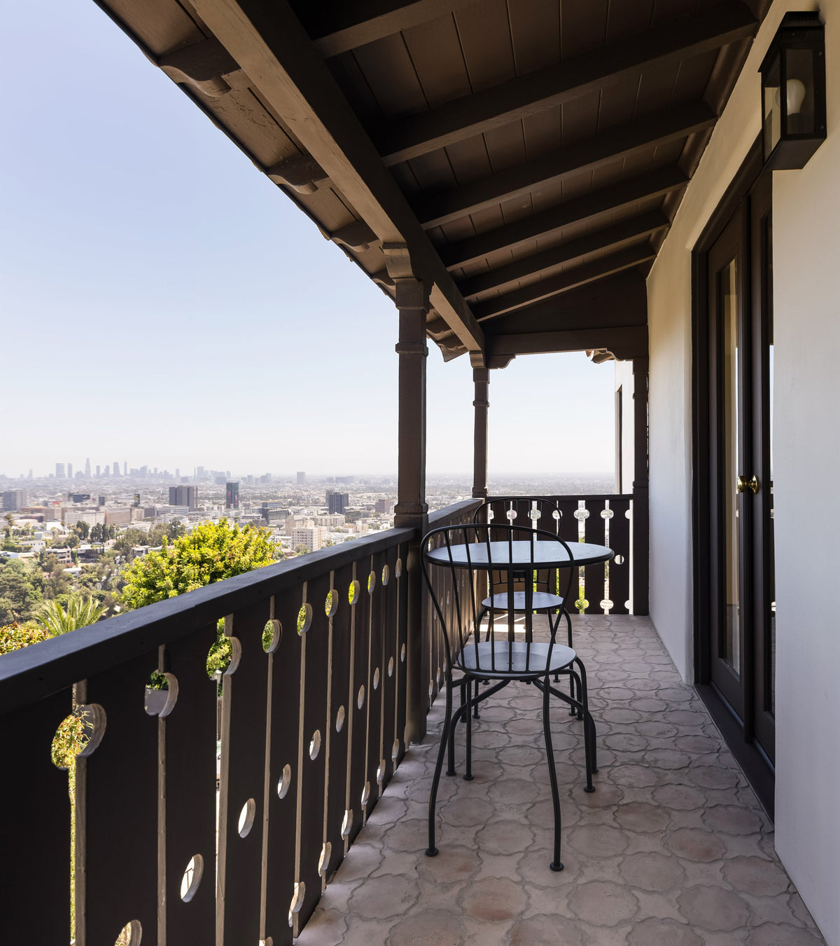 Balcony with Arabesque Pattern 13 in Hacienda Flash