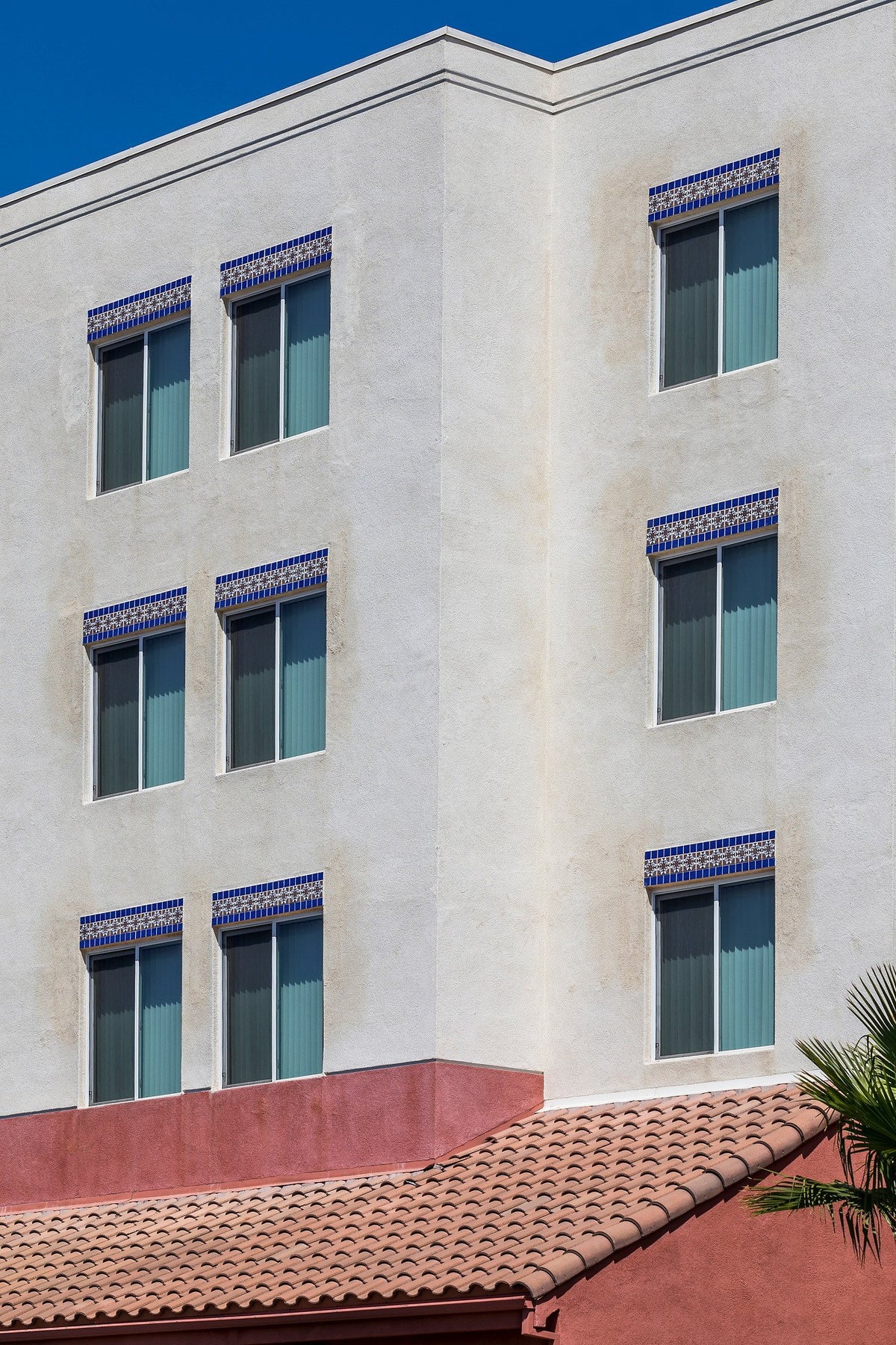 Rows of tiled window headers