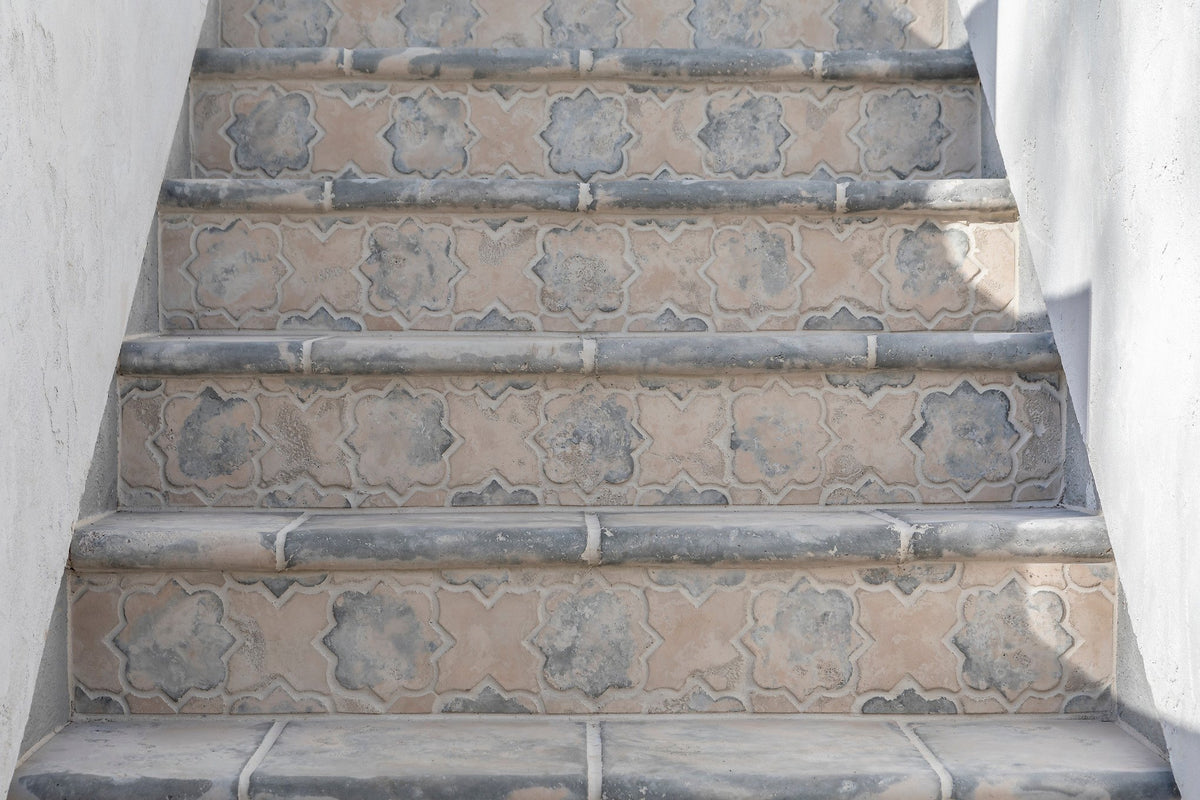 Exterior stairs in Arabesque 8C