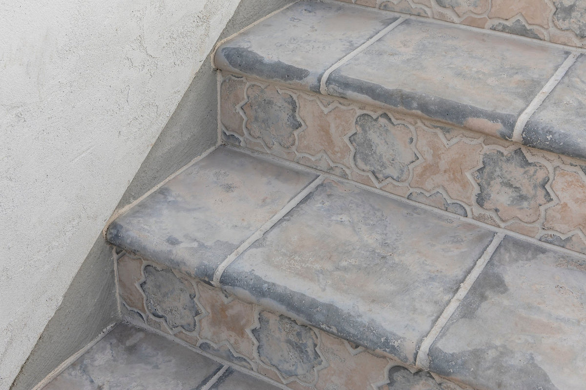 Stair tread and riser detail