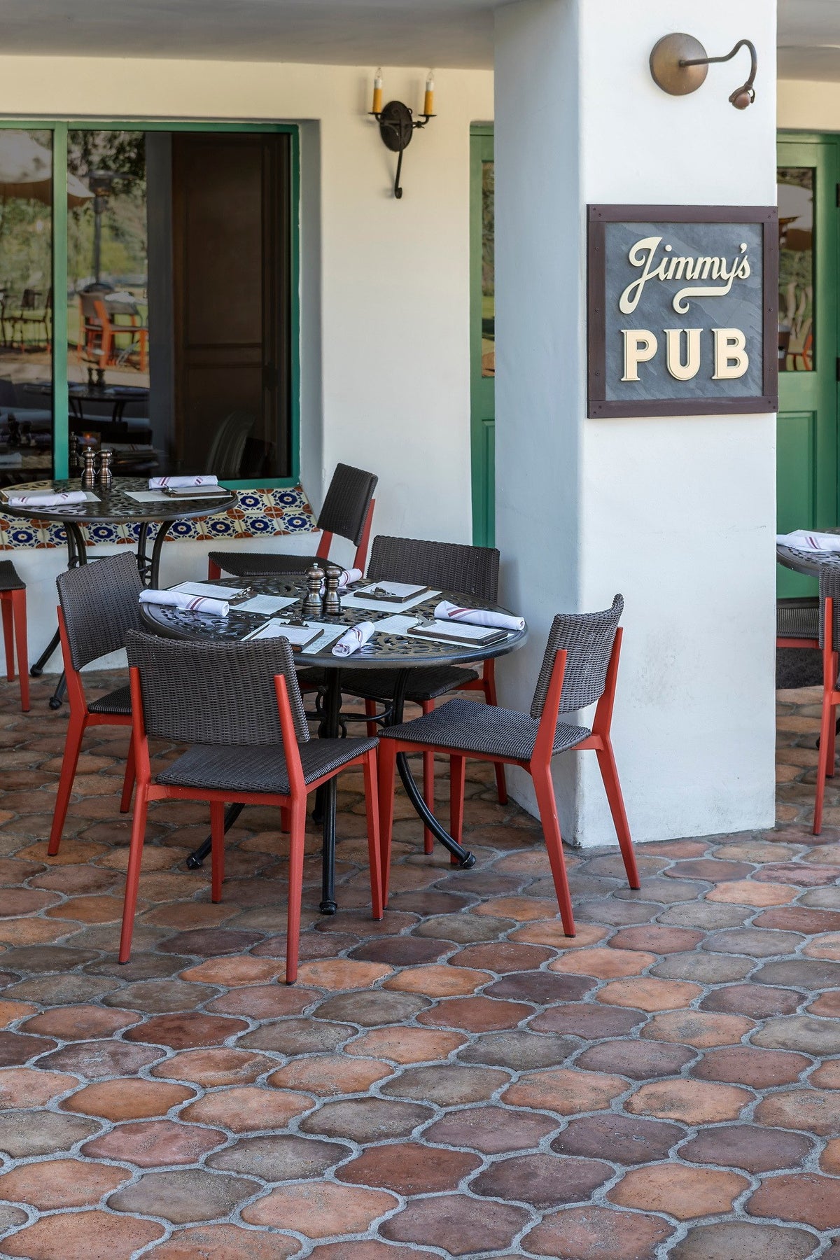 Pub patio dining