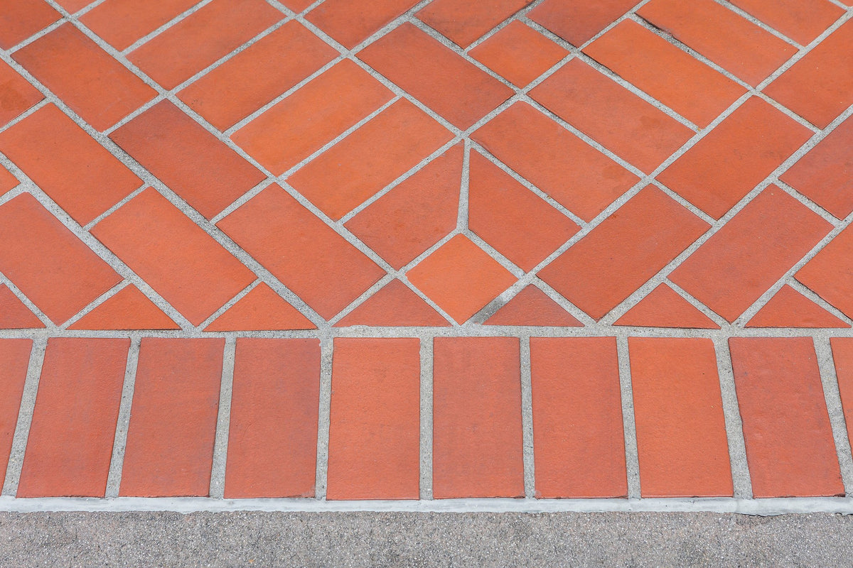 Herringbone field with a soldier border