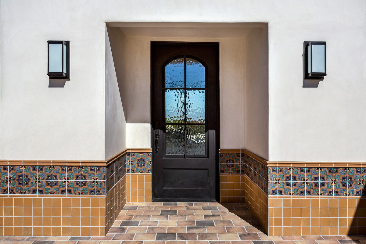 Entry wainscot with deco band