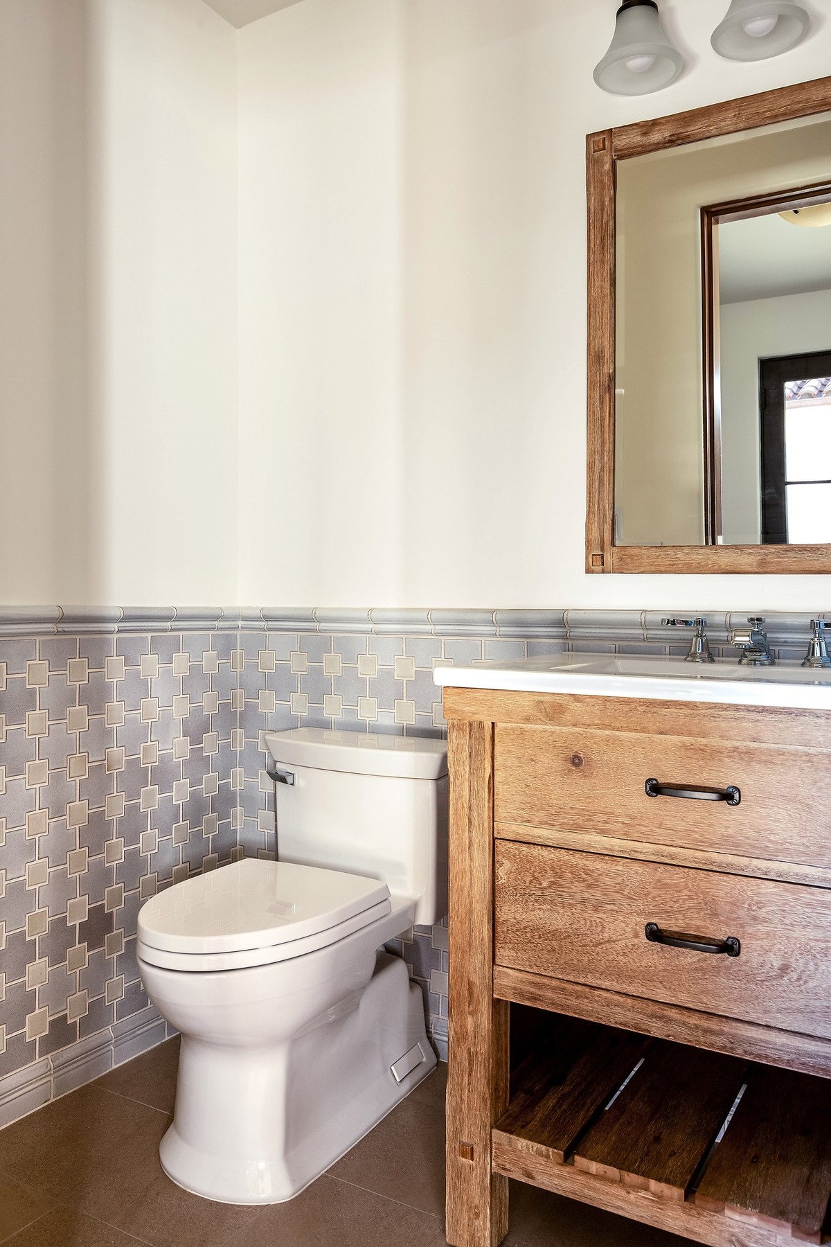 Bath wainscot in Swiss Cross tile