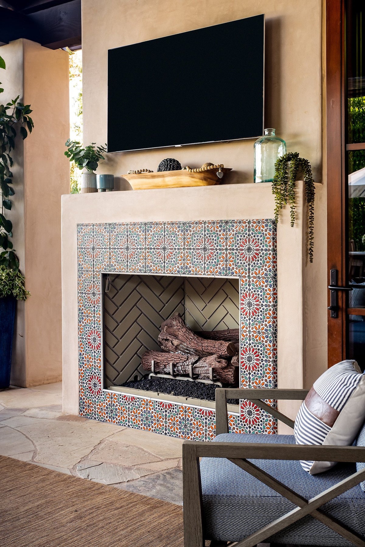 Kaleidoscope surround below the mantel