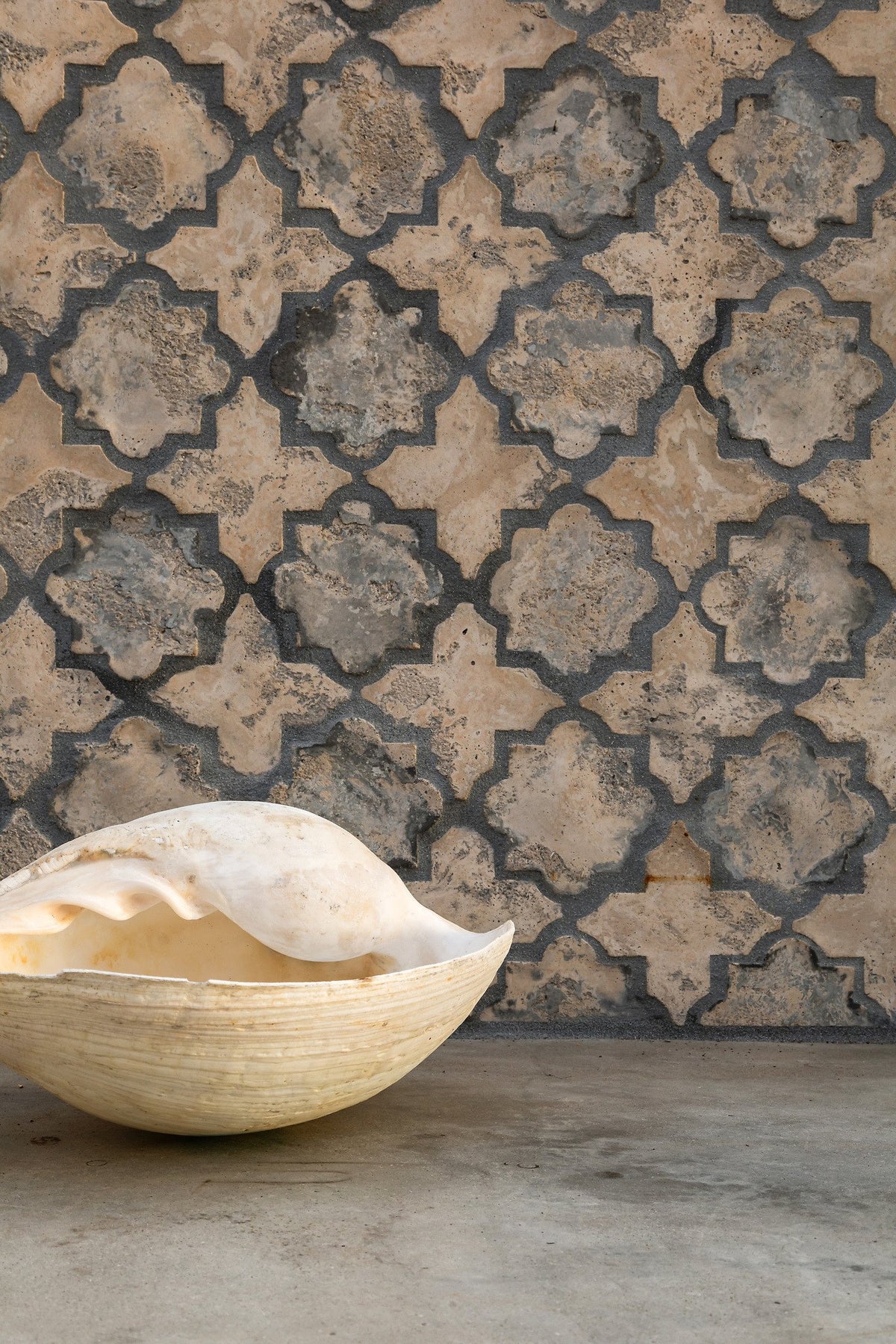 Textured 8C backsplash detail