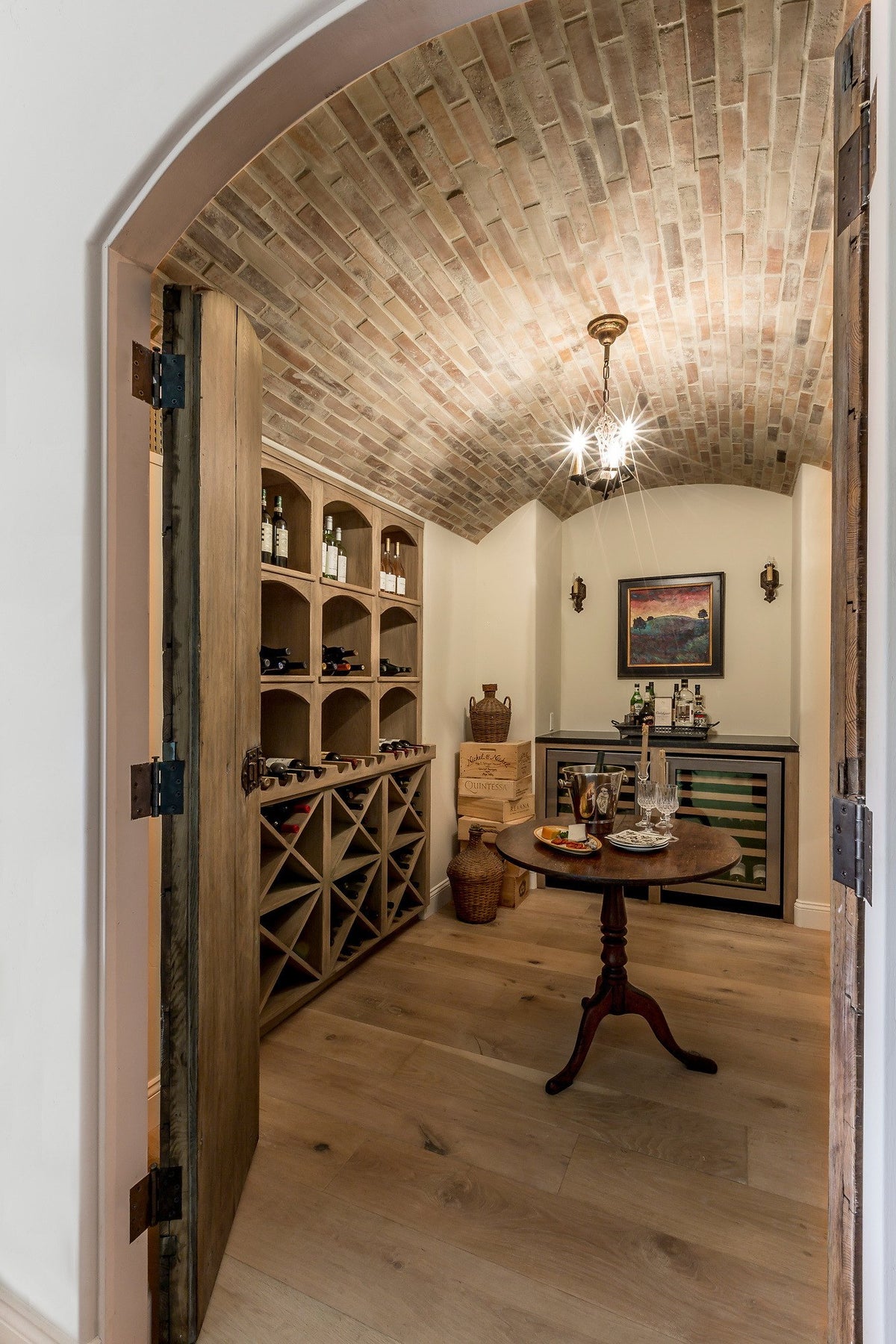 Wine room with Antik brick vault