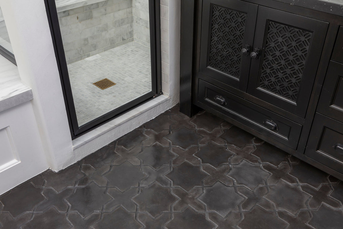 Arabesque 2C floor at the shower