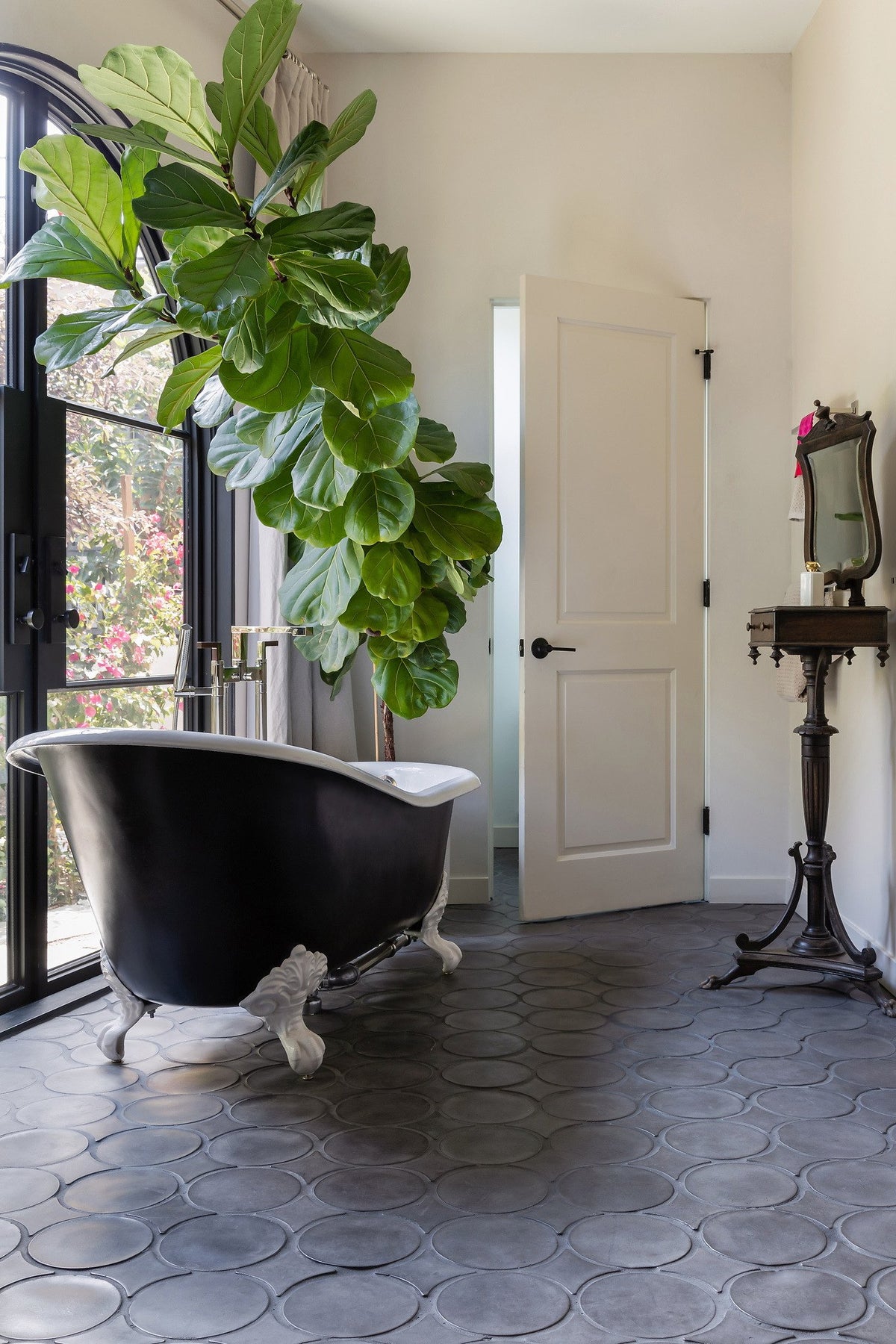 Tub on the Charcoal circle floor