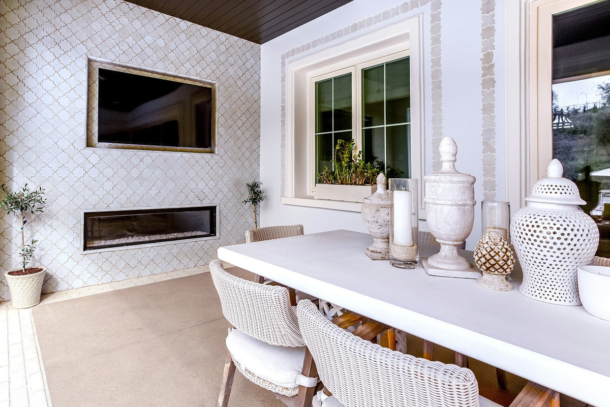 Covered patio wall in Studio 8C