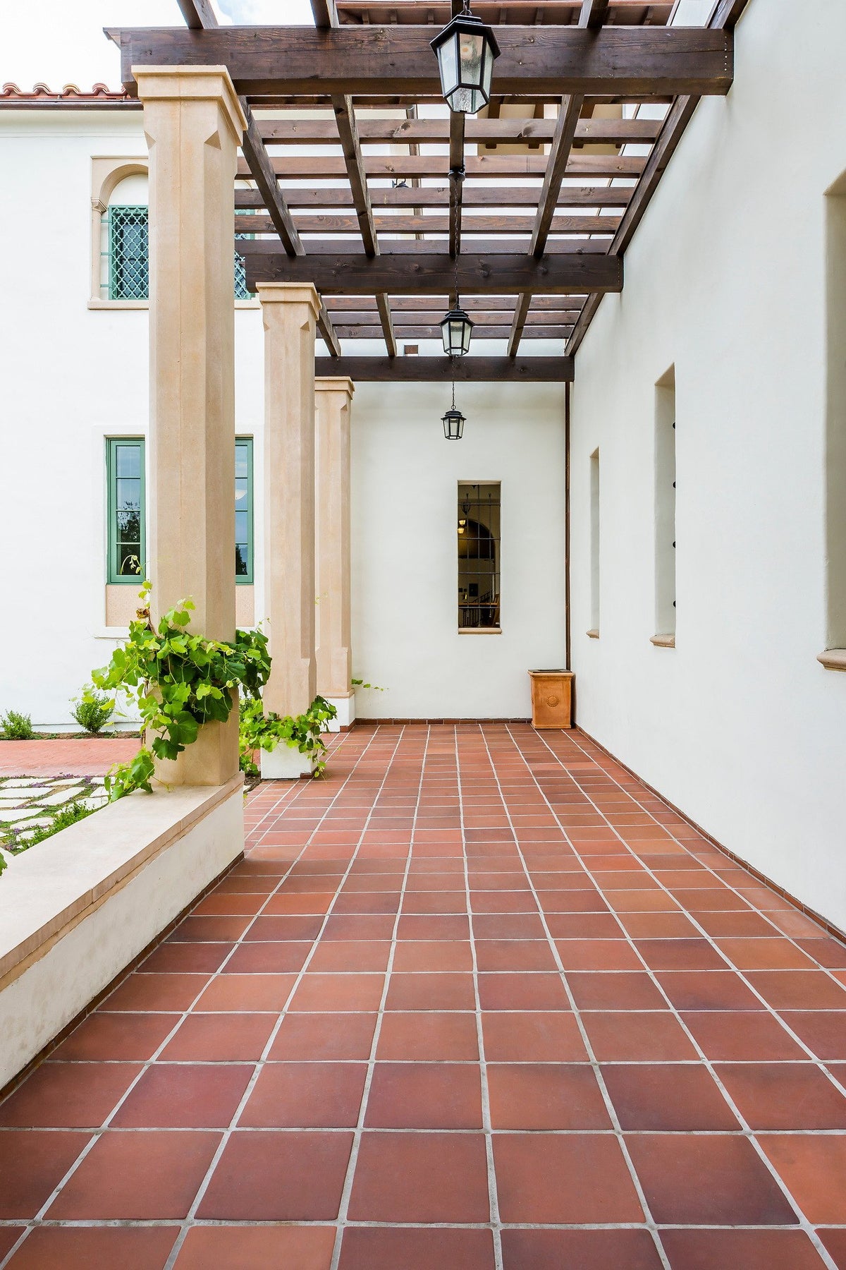 Pergola walk in Monrovia squares