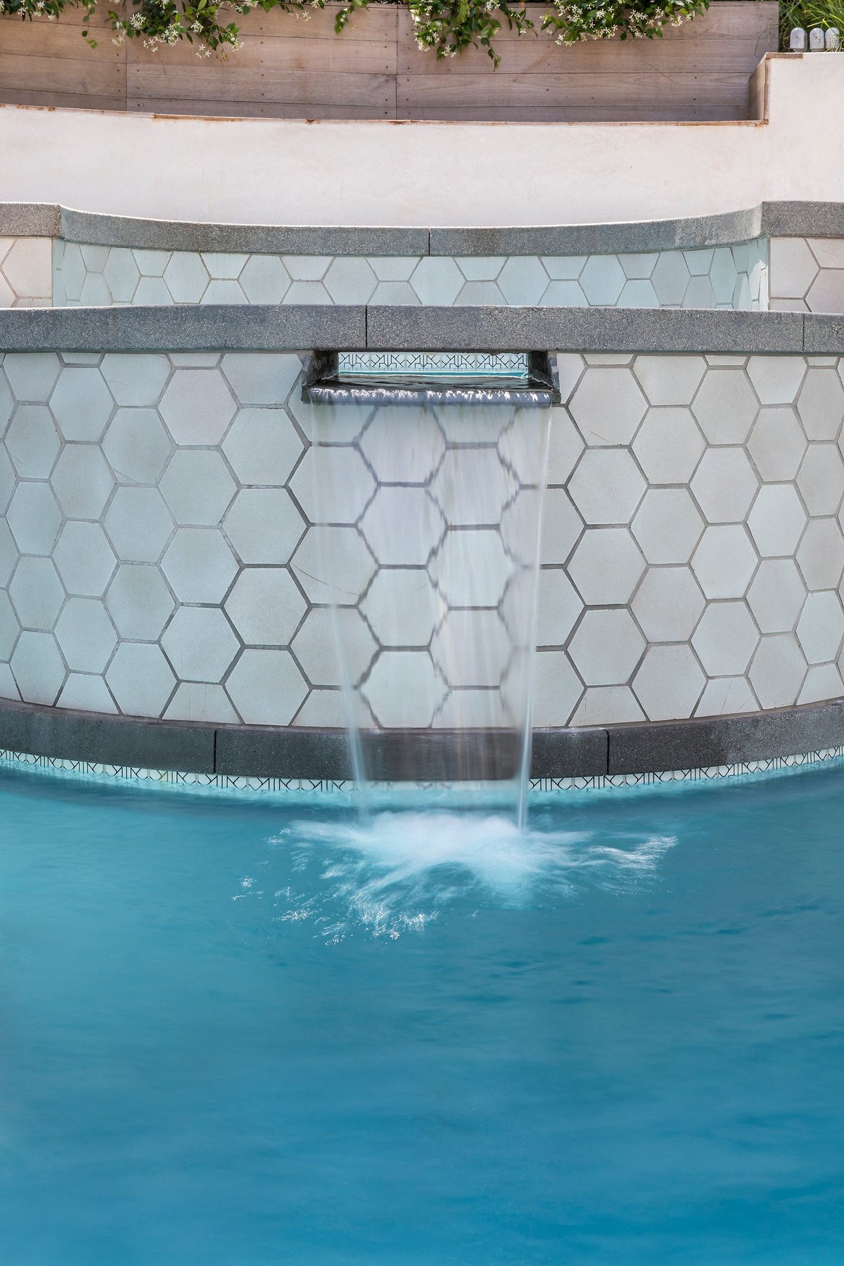Spa and upper wall