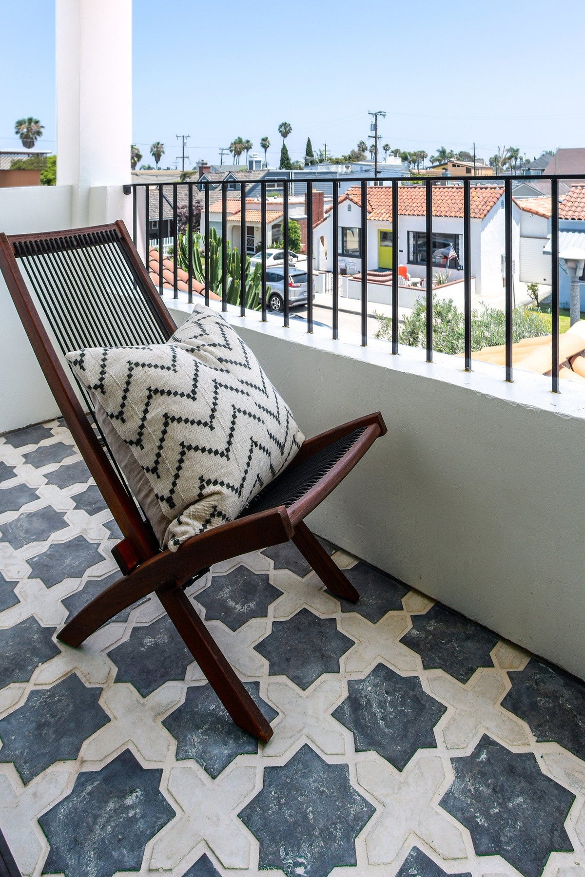 Balcony in Arabesque 2C