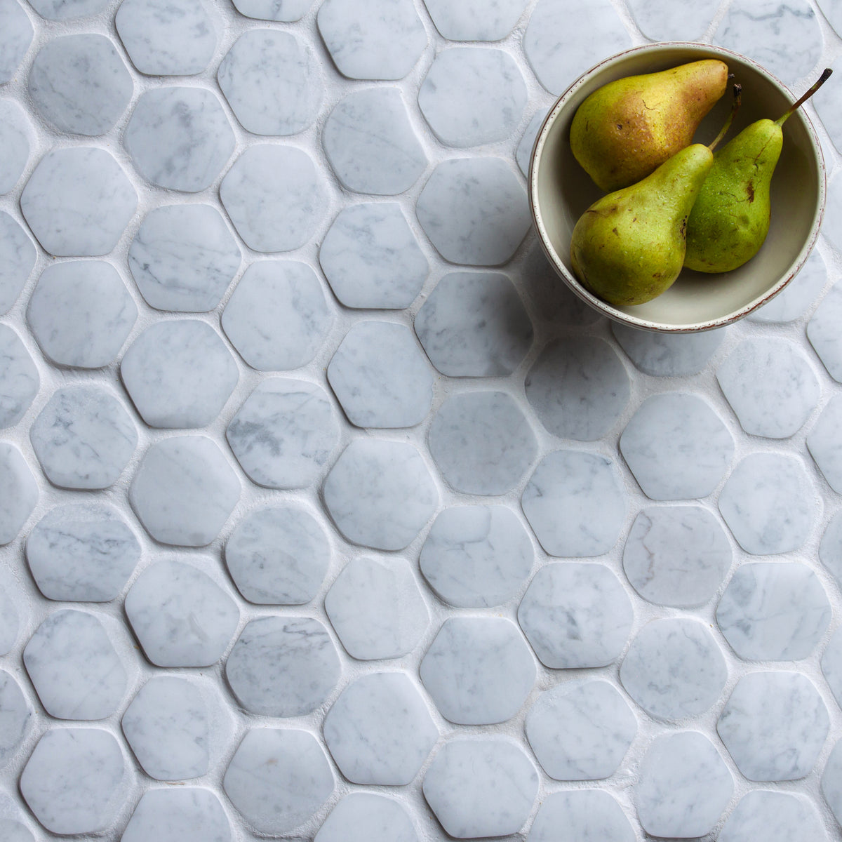 Hexagon Timeworn Mesh Carrara