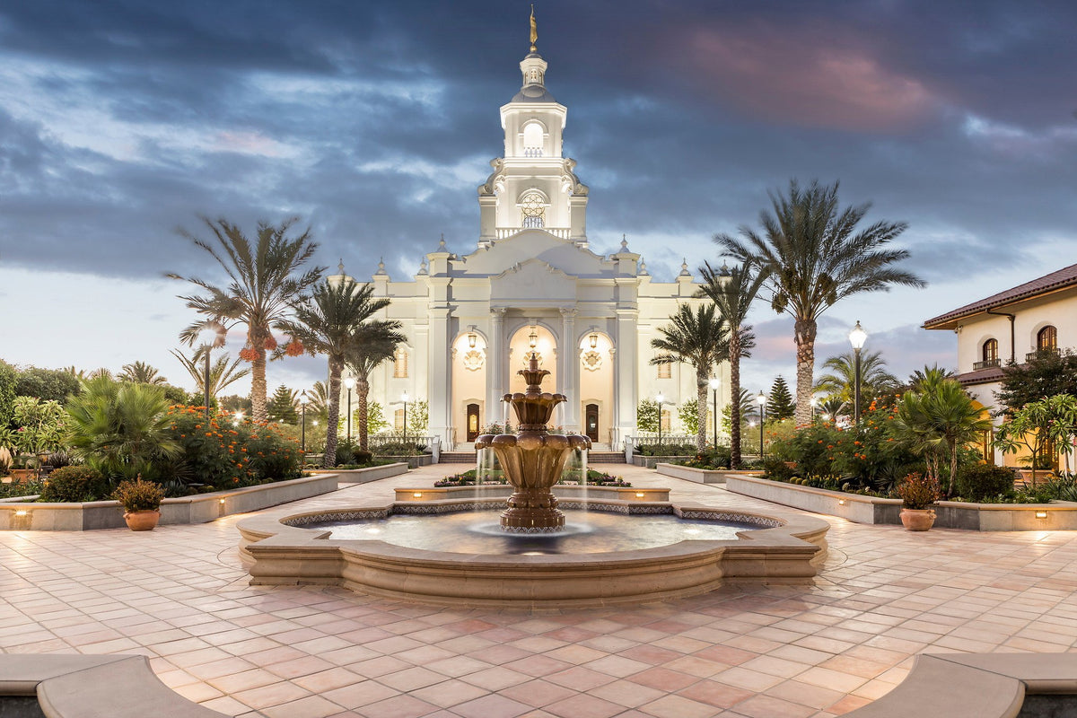 Fountain plaza in Artillo Spanish Cotto