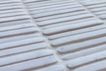 1x4 Timeworn Mesh Carrara