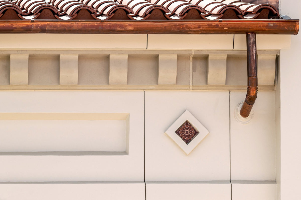 Deco tile on the cornice