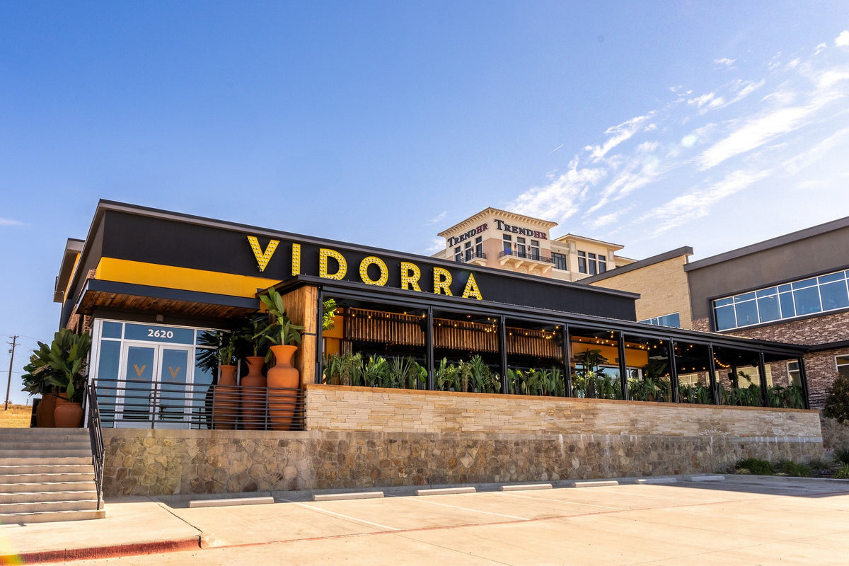 Vidorra exterior and patio