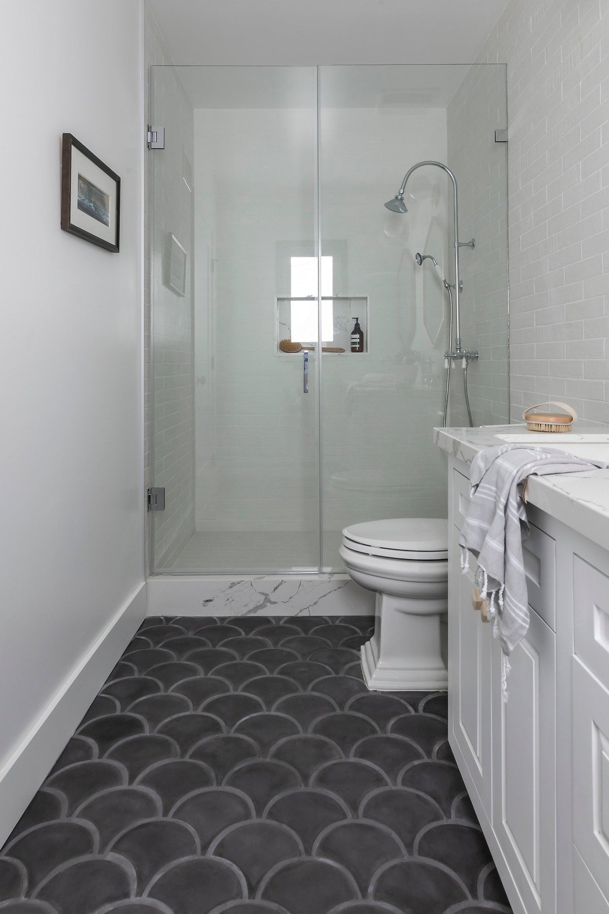 Bathroom with Charcoal Conche floor