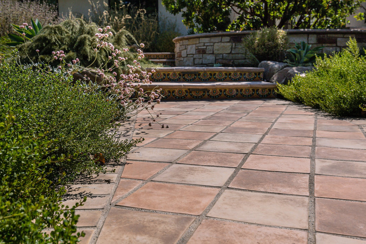 Garden path in 8x8 Artillo
